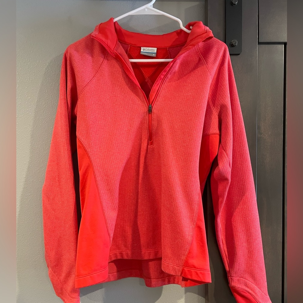 Women’s Columbia pullover half zip size medium